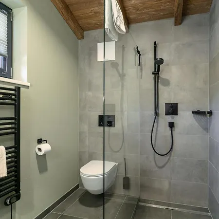 Alpstuga Tauernlodge Eben C4 *