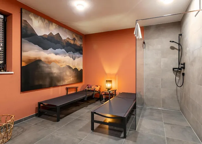 Chalet Tauernlodge Eben C4 *